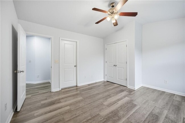 Building Photo - 4960 Ducote Trail