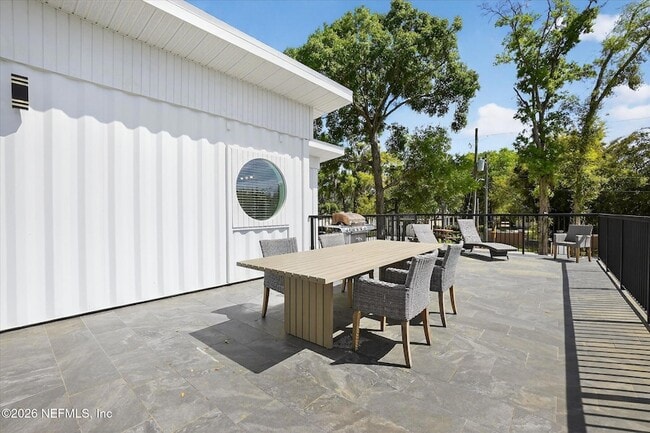 Building Photo - 8778 Waterfront Terrace