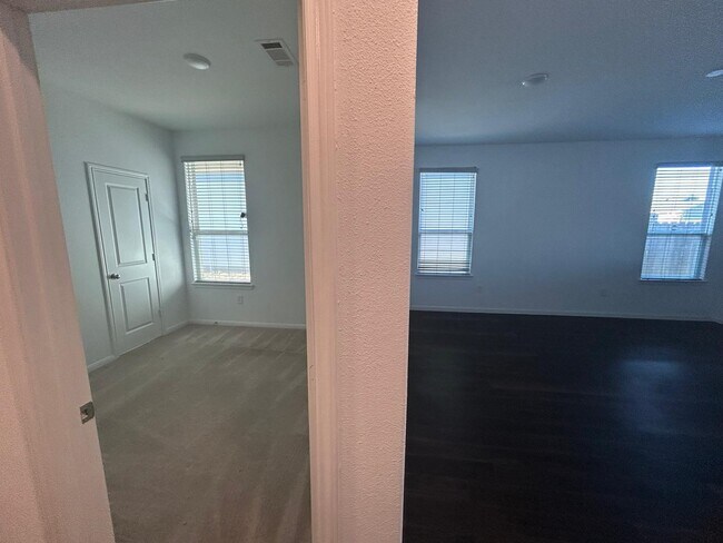 Building Photo - 17630 Chisel Plow Dr