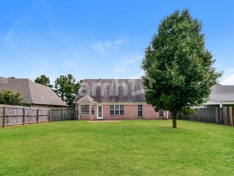 Building Photo - 11642 Mahogany Dr