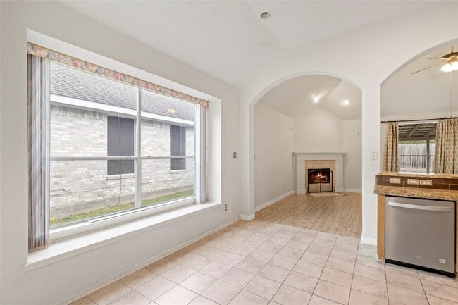 Building Photo - 1019 Norfolk Dr