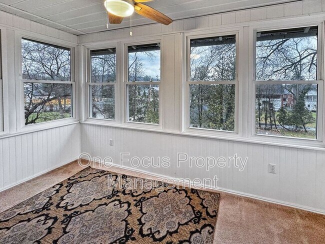 Building Photo - 1116 Woodmont Ave