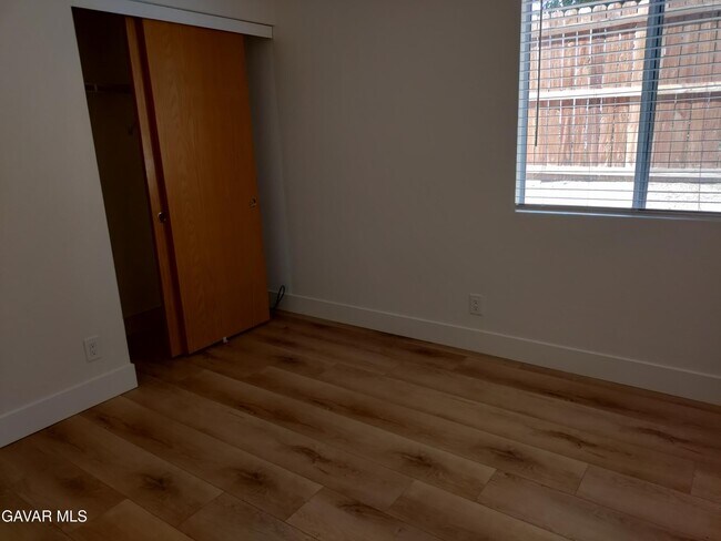Building Photo - 3708 Fernwood St