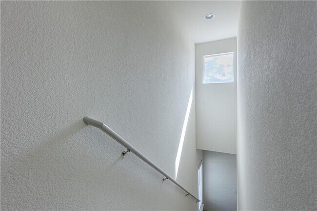 Building Photo - 1801 Bonham Ln