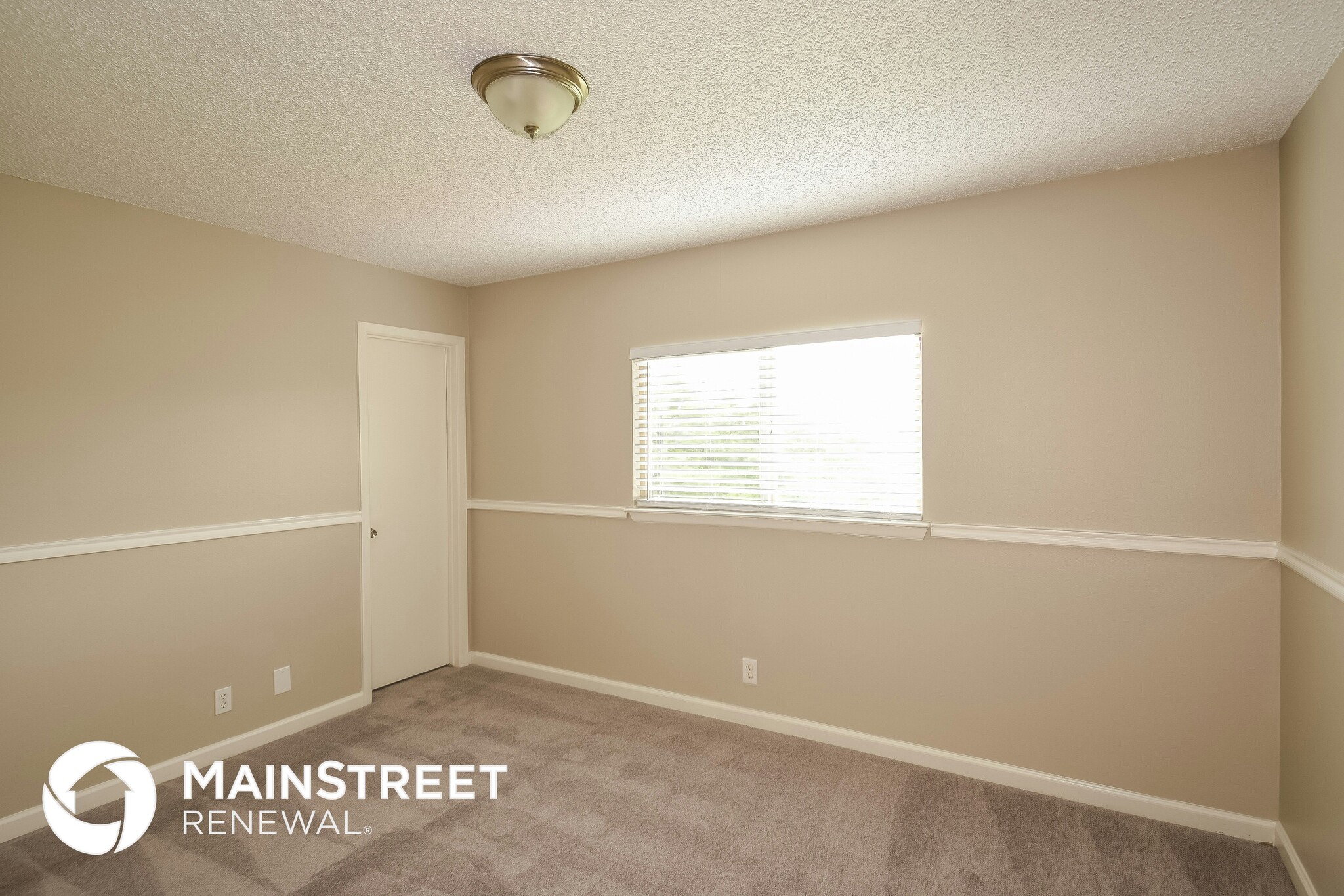 Building Photo - 6619 Meadow Fawn Dr