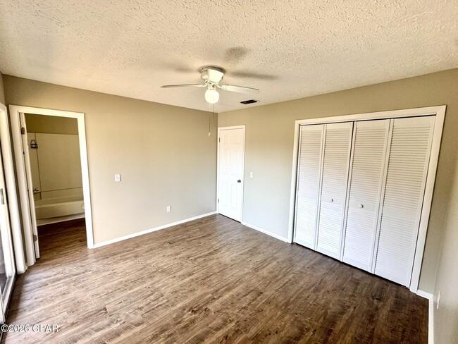 Building Photo - 7718 FL-22