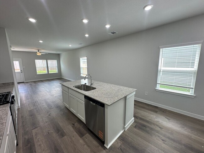 Building Photo - Brand New Modern 3-Bedroom Home with Upgra...