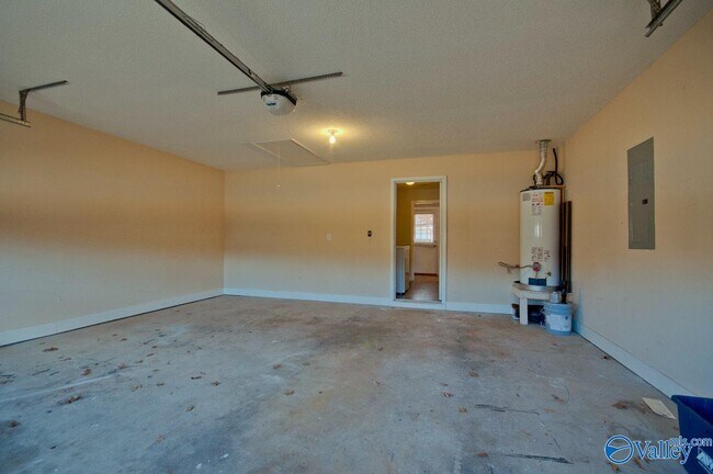 Building Photo - 113 Claytor Ln