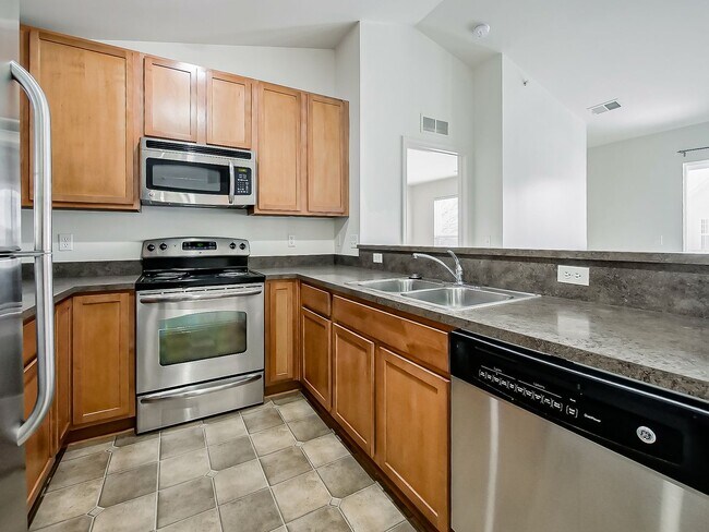 Building Photo - AVAILABLE NOW! Charming 2-Bed Home in the Heart of Wixom