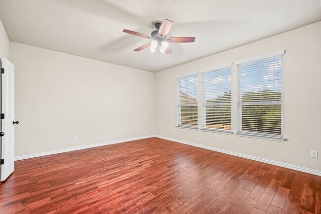 Building Photo - Bella Vista Rental - 5 Bedroom 3.5 bath!