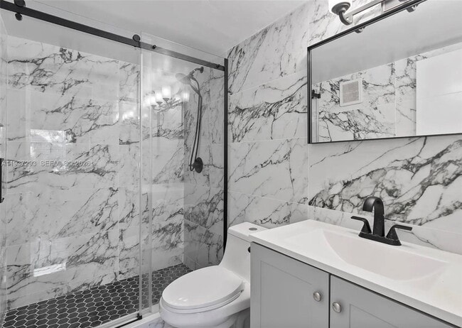 Building Photo - 14013 SW 90th Ave