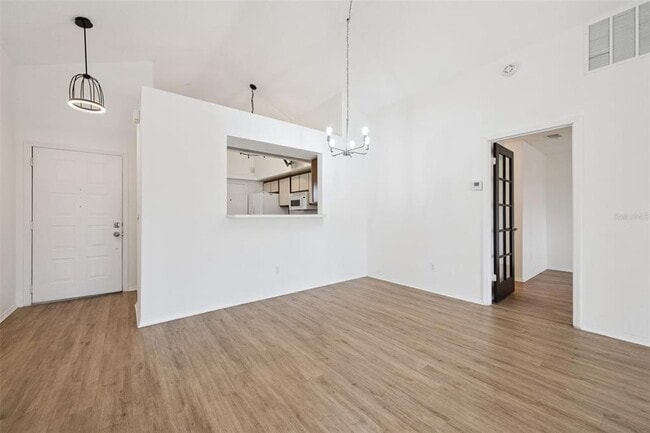 Building Photo - 2647 N Horseshoe Bay Dr