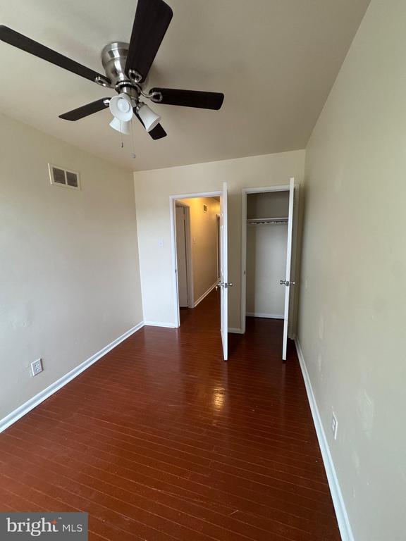 Building Photo - 7710 Summerdale Ave