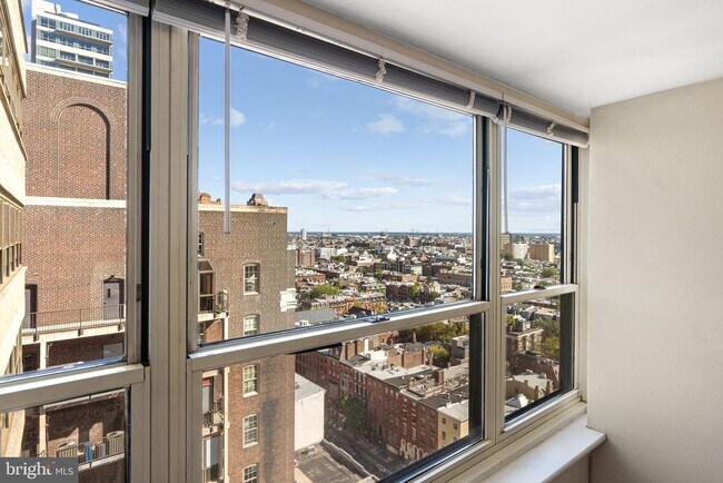 Building Photo - 1806 Rittenhouse Square