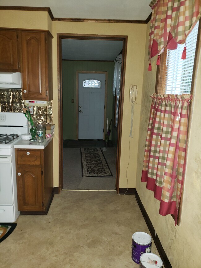 Primary Photo - 50 West St