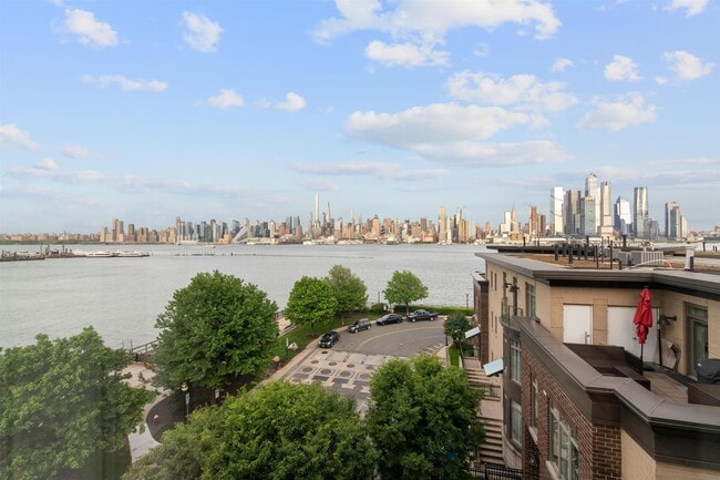 Building Photo - 38 Oxford Landing