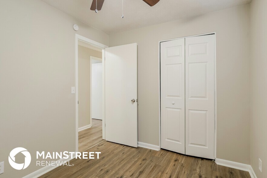 Building Photo - 470 Sigsbee Ct