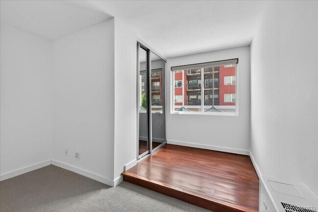 Building Photo - 1155 Ash St.