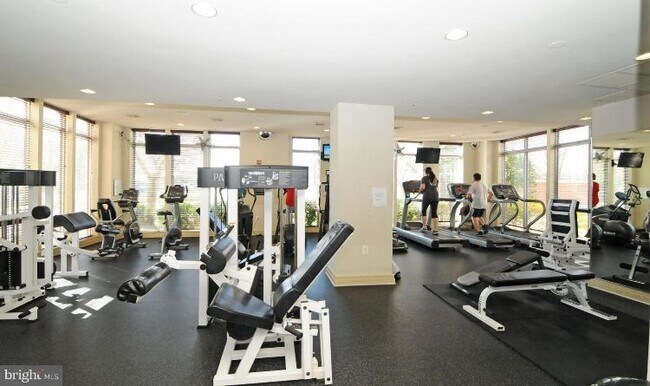 Building Photo - 9486 Virginia Center Blvd