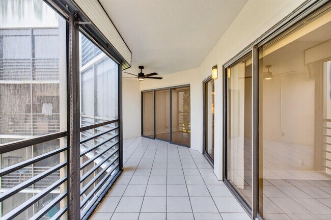 Building Photo - 5900 Camino Del Sol