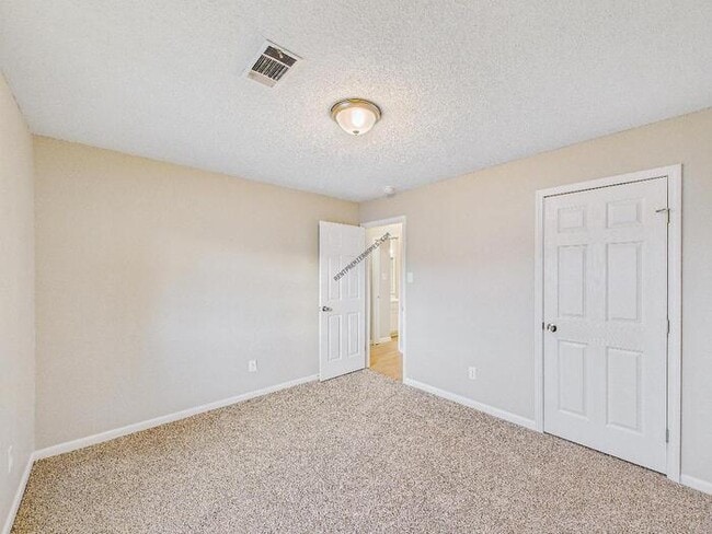 Building Photo - 509 Gamble Rd