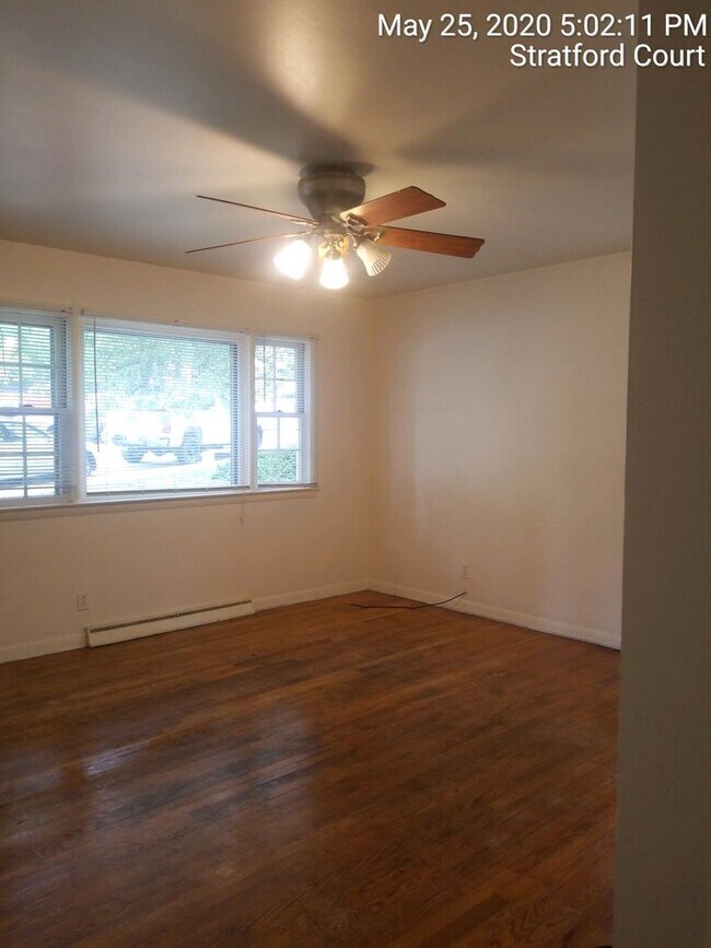 Building Photo - 108 Stratford Ct