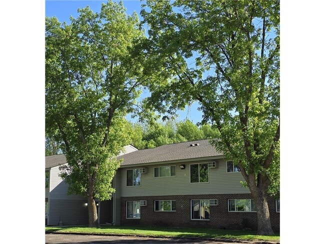 Primary Photo - 808 Hills Ave
