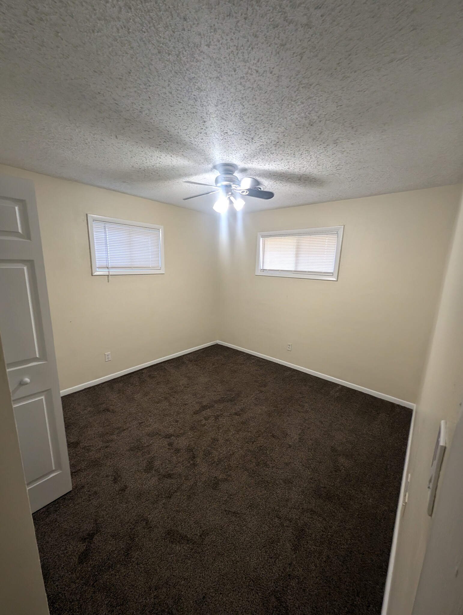 Building Photo - 645 Bottino Ln