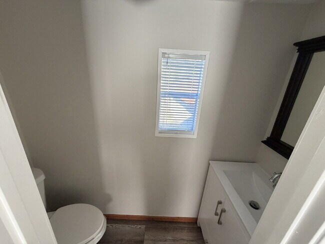 Building Photo - Mobile Home for Rent