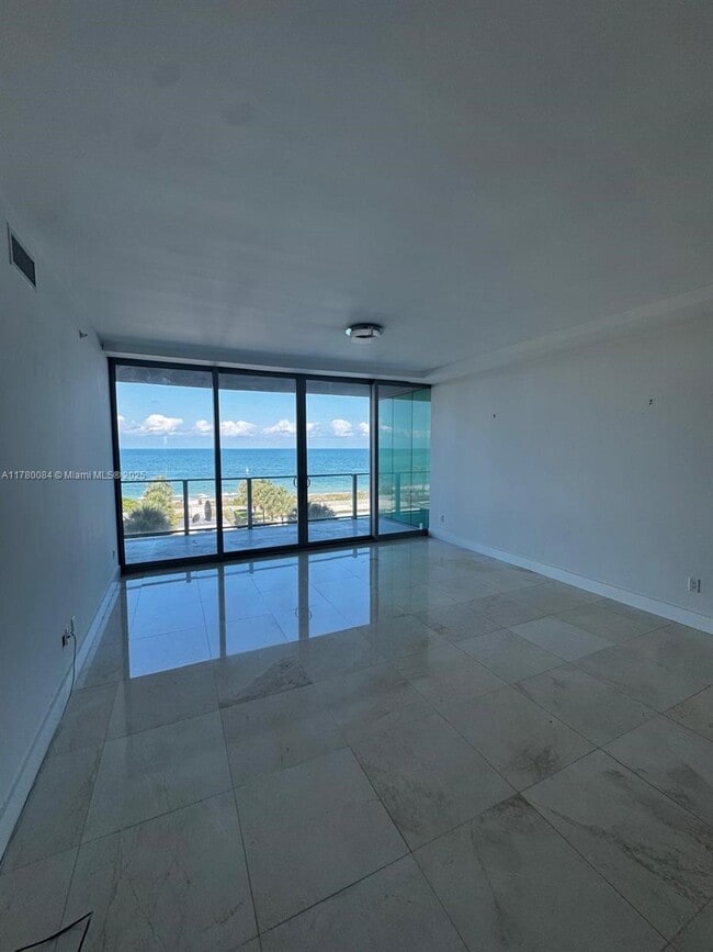 Building Photo - 350 Ocean Dr