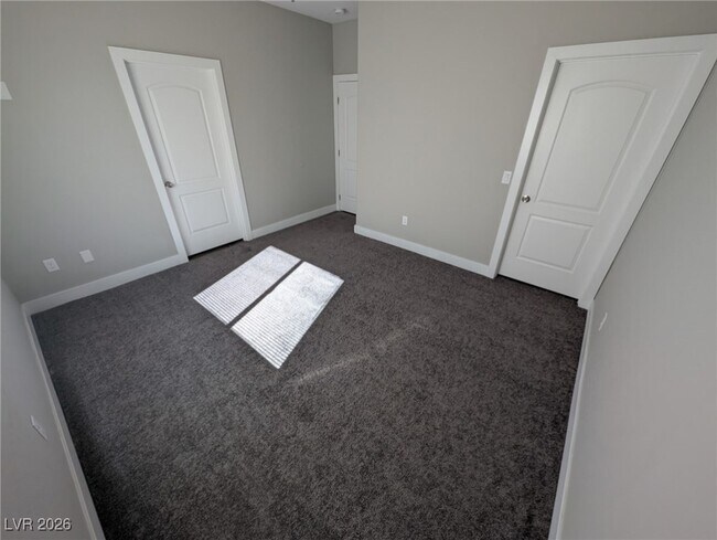 Building Photo - 1401 Ogallala St