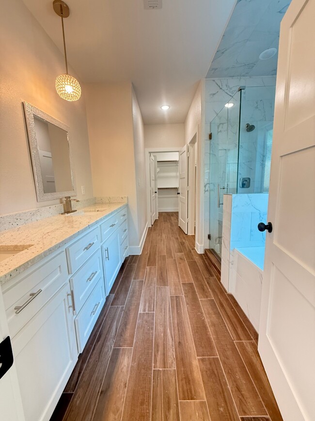 Building Photo - 14880 Coaltown Rd