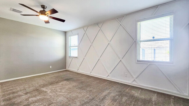 Building Photo - 17156 W Lincoln St