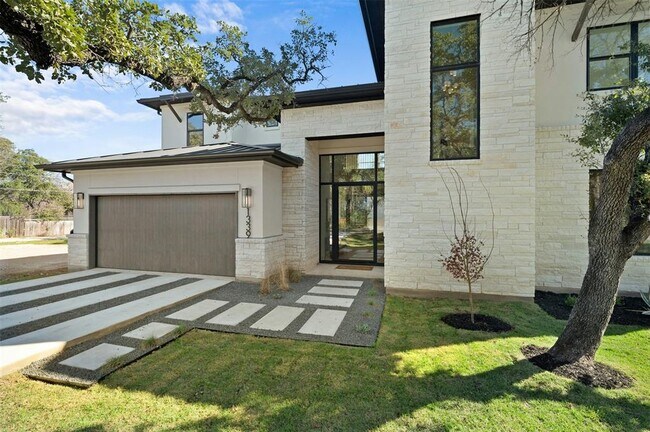 Building Photo - 1339 Allen Rd