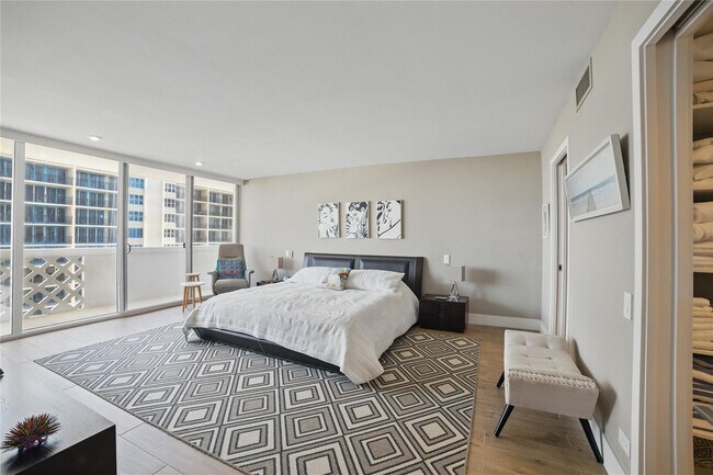 Building Photo - 1200 S Ocean Blvd