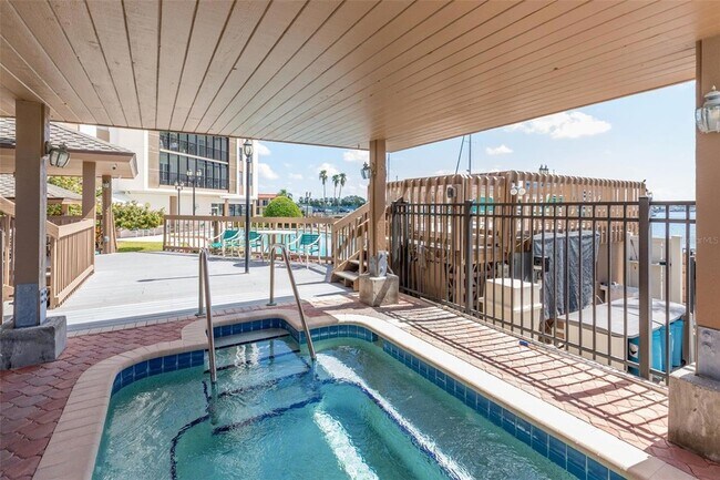 Building Photo - 10355 Paradise Blvd