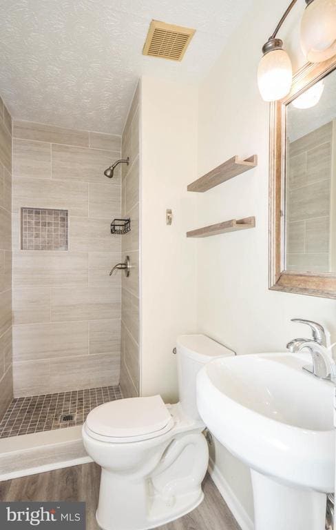 Building Photo - 14550 Farmcrest Pl