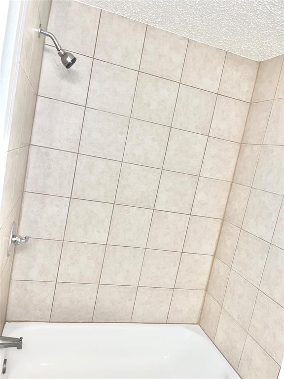 Building Photo - 121 Stonewood Dr