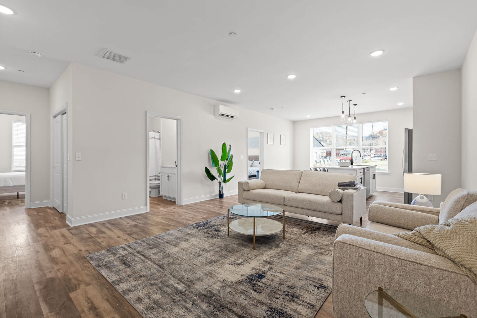 Building Photo - 2318 E Main St