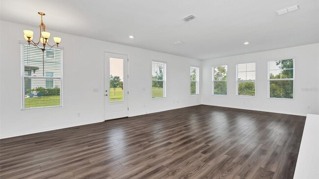 Building Photo - 1640 Sanibel Dr