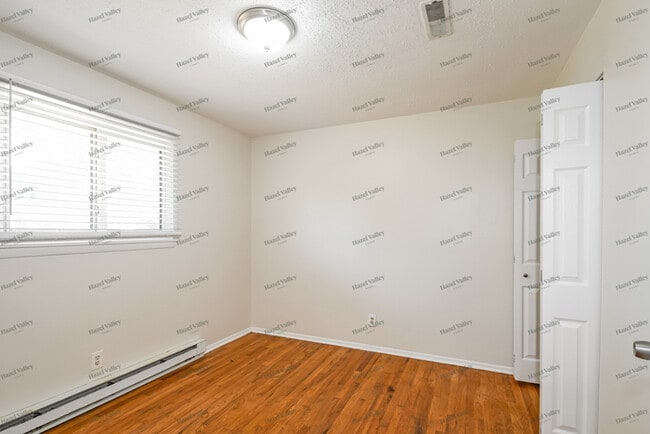 Building Photo - 1245 Bal Harbor Dr