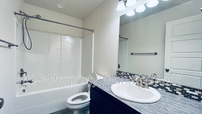 Building Photo - 9801 Silverbright Dr
