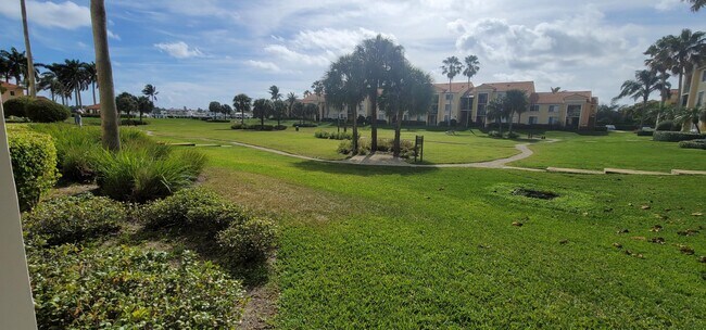 Building Photo - 145 Yacht Club Way