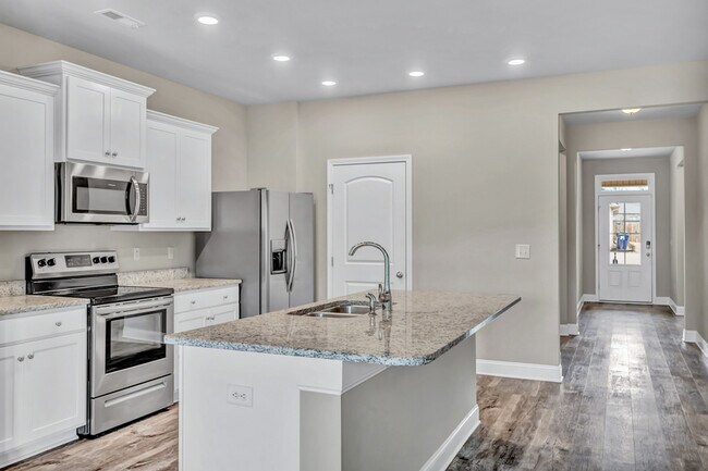 Building Photo - 113 Fourstar Ln