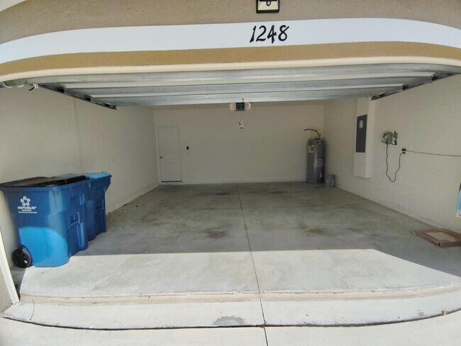 Building Photo - 1248 Sugarwood St