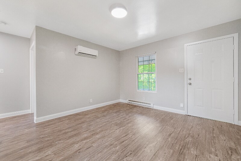 Building Photo - 3410 Elizabeth St NW