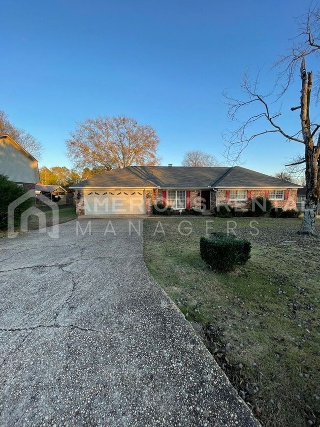 Building Photo - Great Home for Rent in Tuscaloosa, AL! AVAILABLE TO VIEW WITH 48HR NOTICE!!!