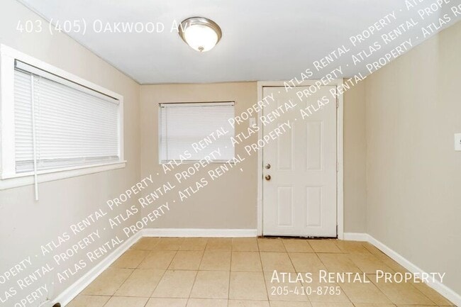Building Photo - 405 Oakwood Ave