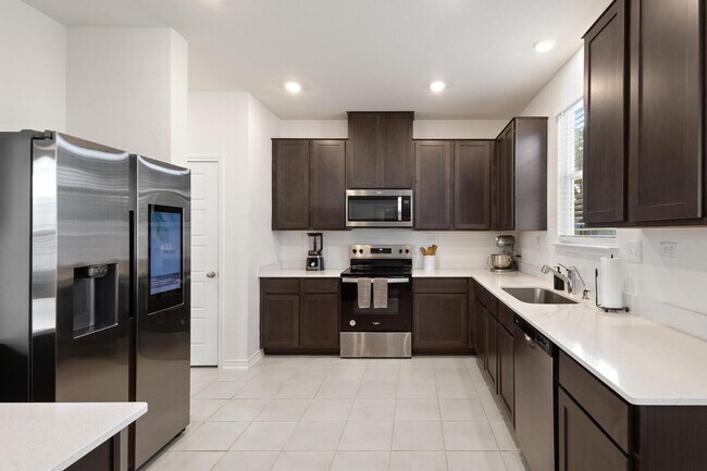 Building Photo - 4631 Otra Otra Dr