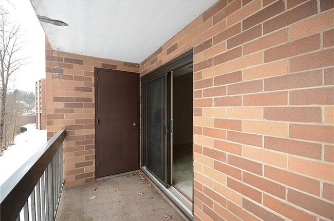 Building Photo - 1500 Cochran Rd
